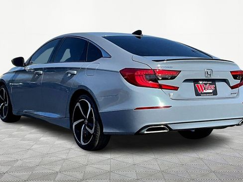 Used 2022 Honda Accord Sport image 4