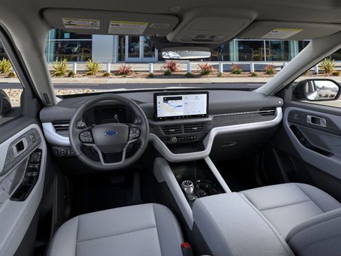 New 2026 Ford Explorer Platinum w/ LUX Leather Package image 9