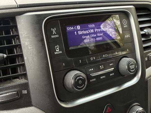 Used 2017 RAM 1500 Express AWD/4WD image 14