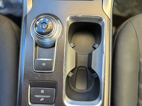 Used 2017 Ford Fusion SE image 21