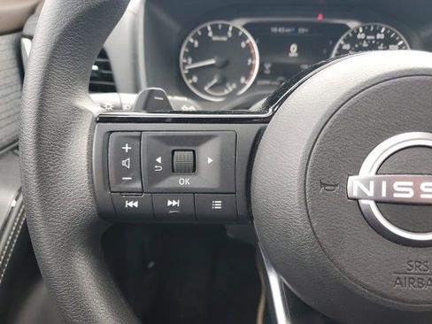 Certified 2023 Nissan Rogue SV image 28