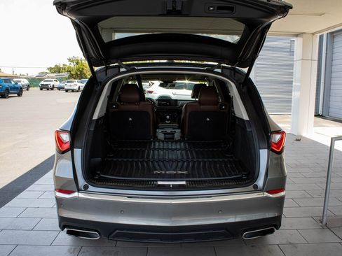 Used 2024 Acura MDX SH-AWD w/ Advance Package image 17