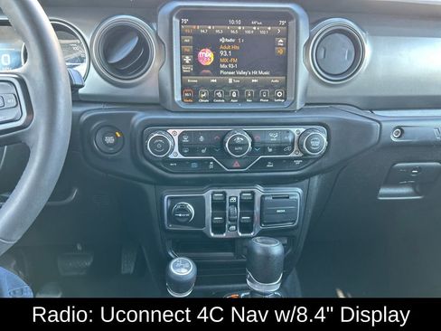 Used 2023 Jeep Wrangler Unlimited w/ Sun & Screen Package AWD/4WD image 17