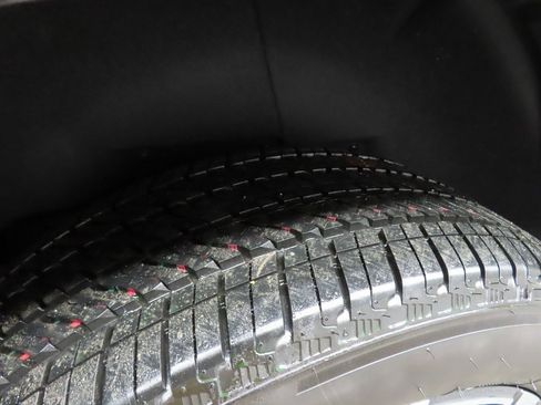 Used 2025 Chevrolet Suburban High Country w/ Sun And Tow Package image 40