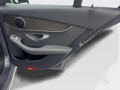 Used 2019 Mercedes-Benz C 300 Sedan image 40