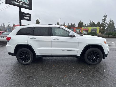Used 2016 Jeep Grand Cherokee Limited AWD/4WD image 6