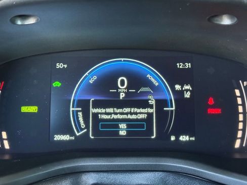 Used 2025 Toyota Camry LE image 24