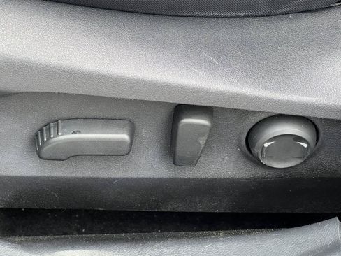 Used 2023 Subaru Outback Premium AWD/4WD image 8