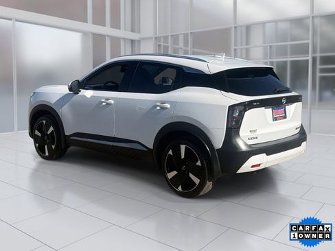 Certified 2025 Nissan Kicks SR image 4