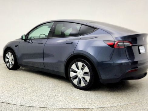 Used 2023 Tesla Model Y Long Range image 7