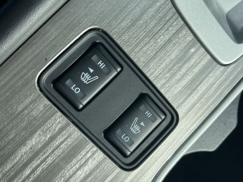 Used 2018 Nissan Murano SV w/ Premium Package image 34