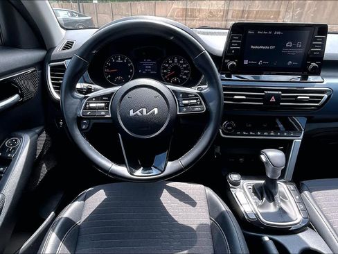 Certified 2023 Kia Seltos S AWD/4WD image 6
