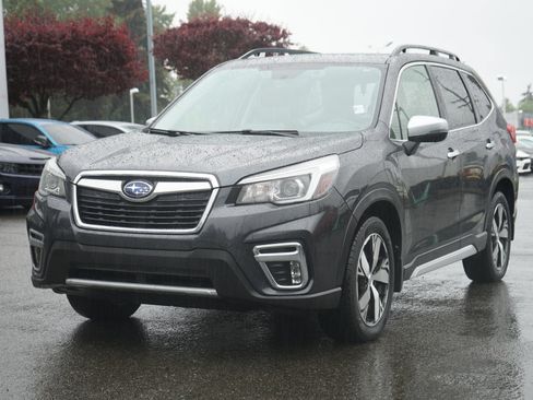 Used 2019 Subaru Forester Touring AWD/4WD image 1