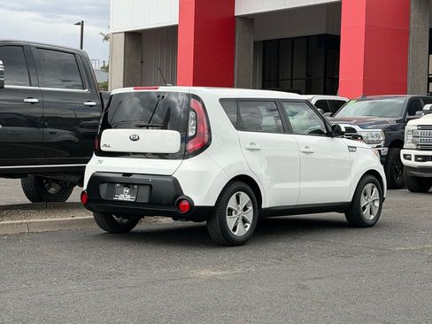 Used 2016 Kia Soul FWD image 45