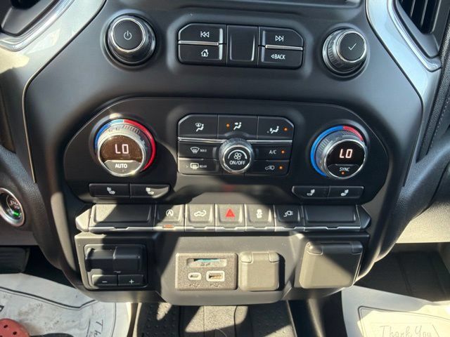 Used 2020 Chevrolet Silverado 1500 LTZ AWD/4WD image 42