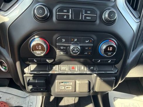 Used 2020 Chevrolet Silverado 1500 LTZ AWD/4WD image 42