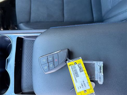 Used 2024 Chevrolet Blazer EV RS image 34