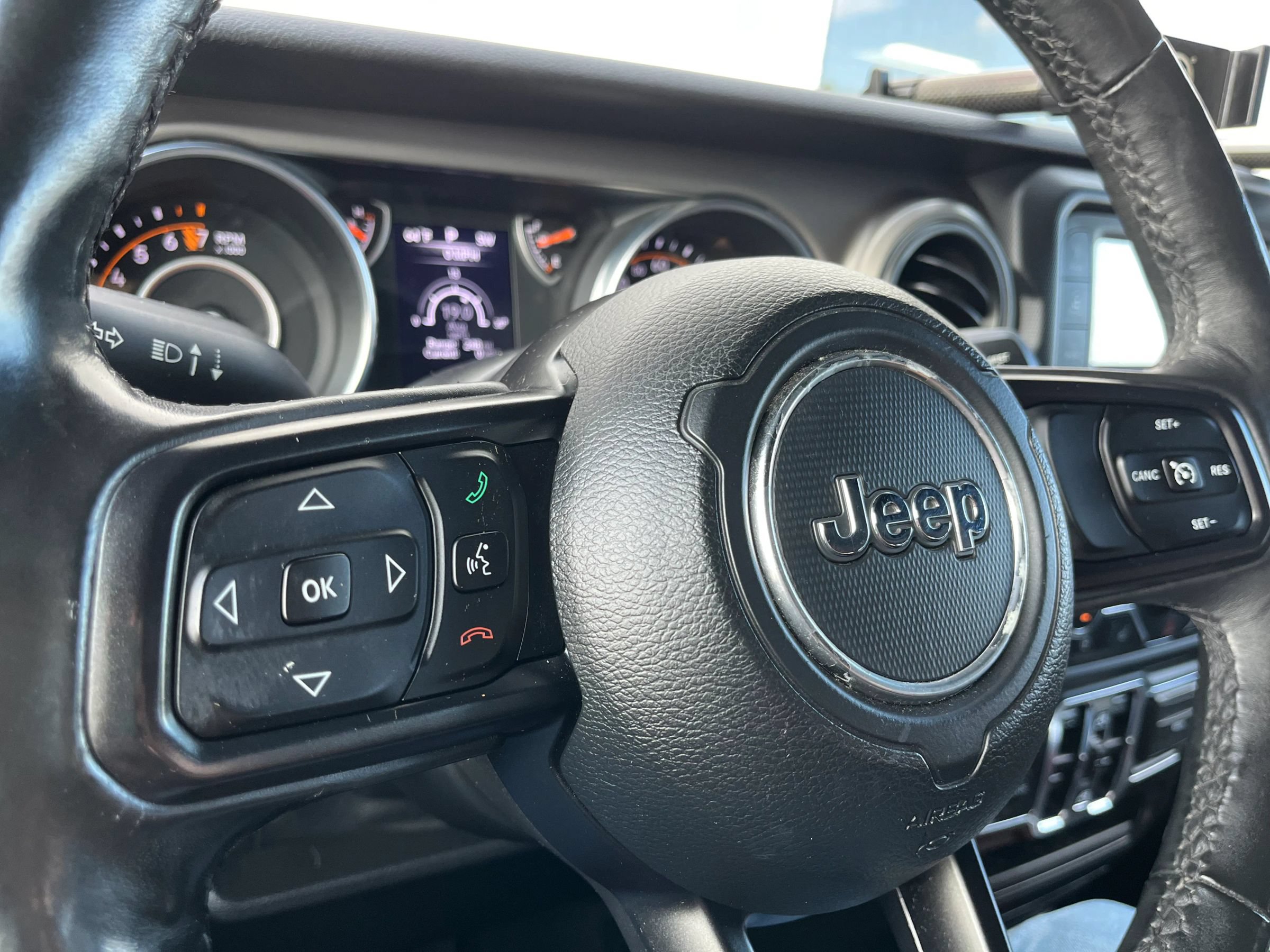 Used 2018 Jeep Wrangler Unlimited Sport S AWD/4WD image 24