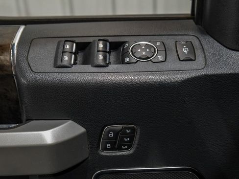 Used 2022 Ford F250 Lariat w/ Lariat Value Package image 45