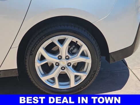 Used 2018 Chevrolet Volt Premier w/ Driver Confidence Package FWD image 36