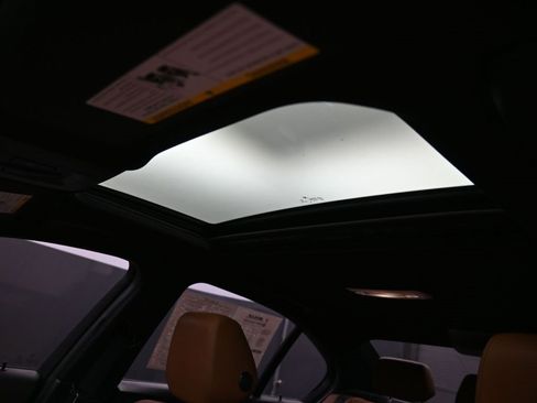 Used 2016 BMW 340i xDrive Sedan image 27