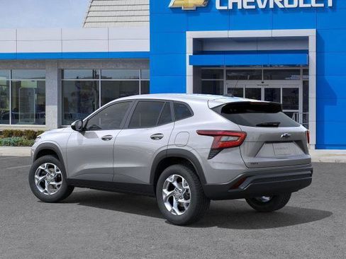 New 2026 Chevrolet Trax LS w/ LS Convenience Package image 3