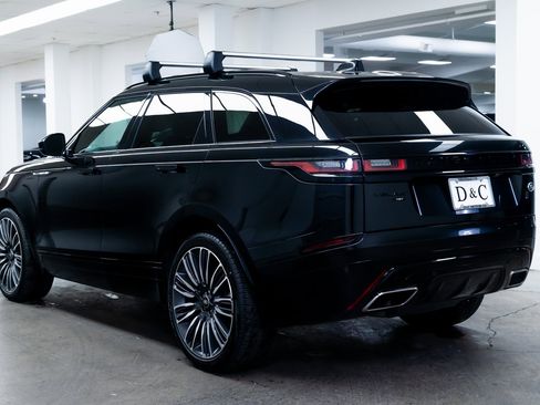 Used 2023 Land Rover Range Rover Velar HST image 4