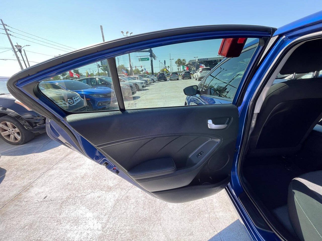 Used 2018 Kia Forte LX FWD image 6