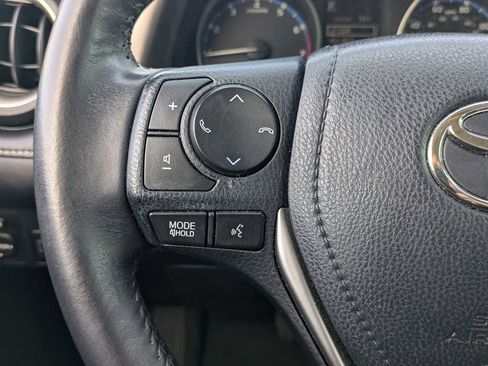 Used 2018 Toyota RAV4 XLE image 19