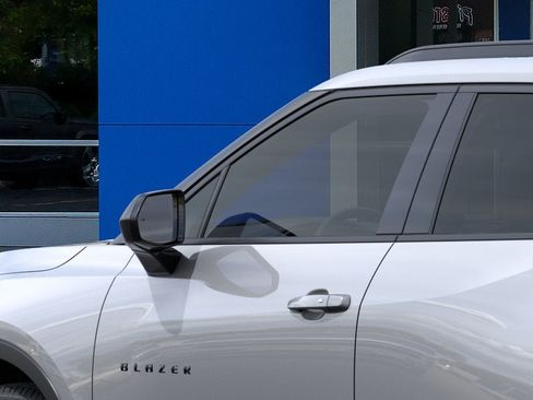 New 2026 Chevrolet Blazer LT w/ Convenience Package FWD image 36