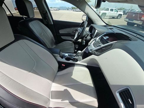 Used 2011 Chevrolet Equinox LTZ image 14