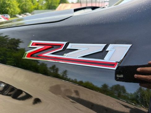 Used 2019 Chevrolet Silverado 1500 RST AWD/4WD image 9