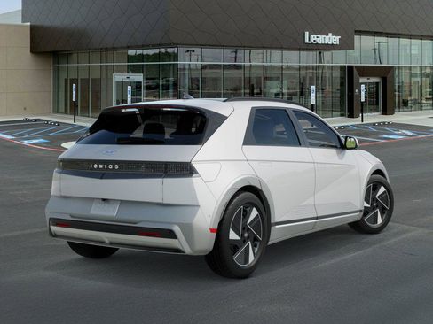 New 2026 Hyundai Ioniq 5 Limited RWD image 4