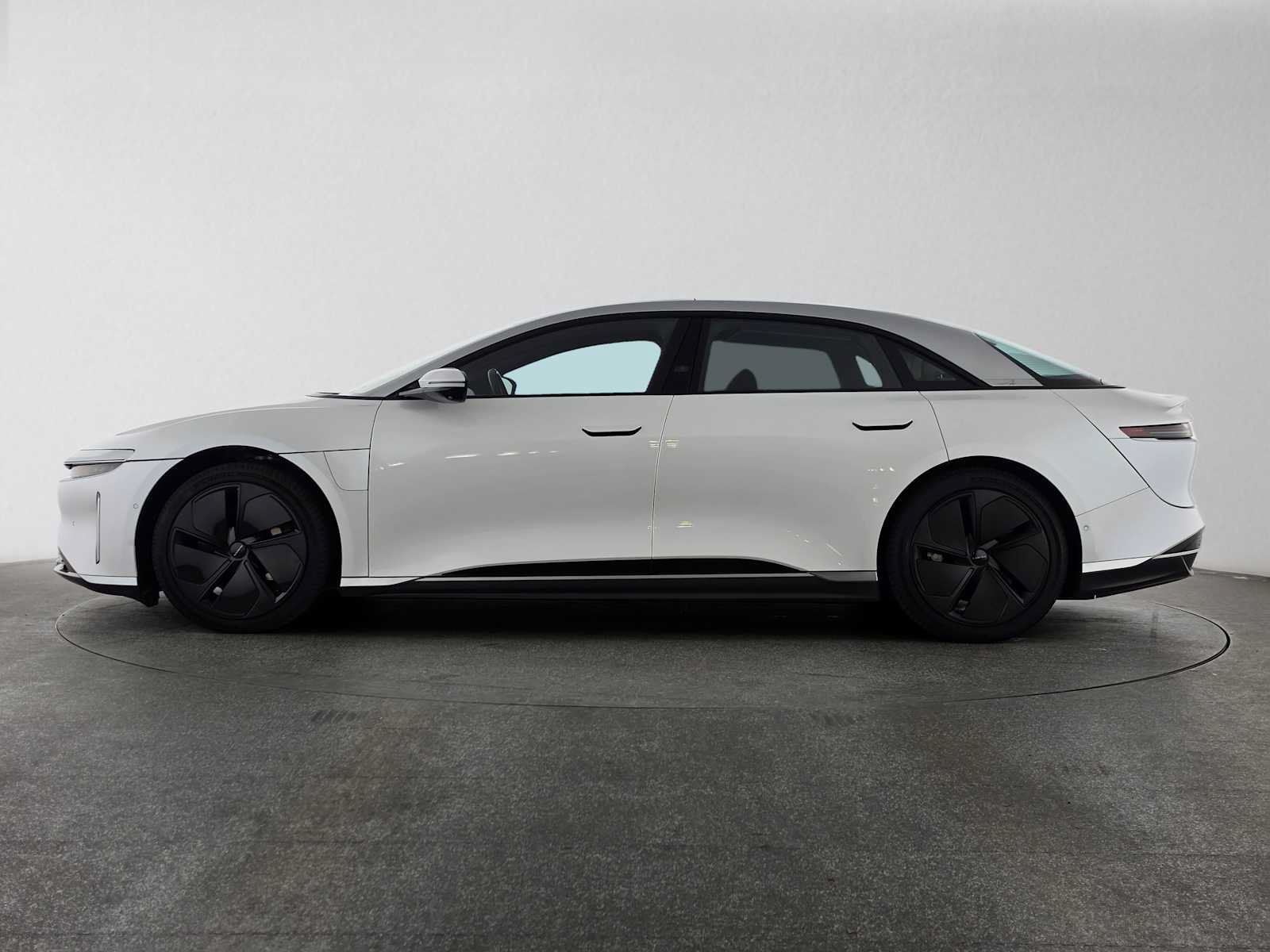 Used 2023 Lucid Air Touring AWD/4WD image 6