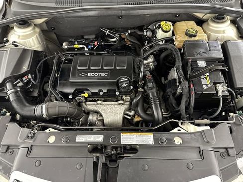 Used 2016 Chevrolet Cruze LT w/ RS Package image 26