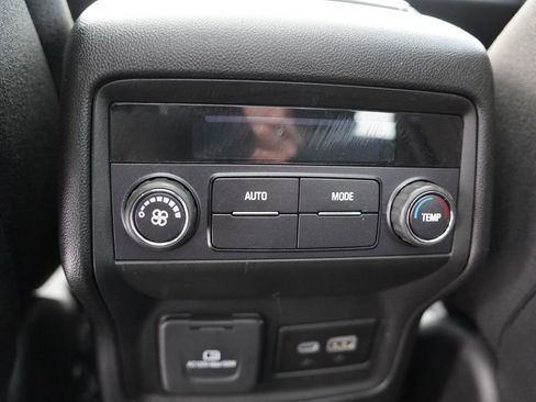 Certified 2023 GMC Acadia SLE image 20