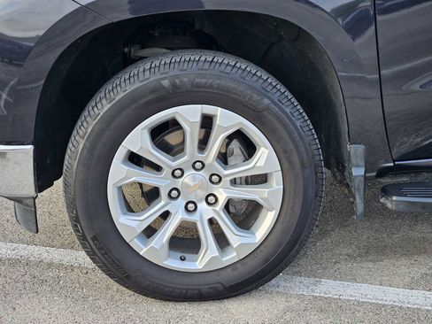 Used 2023 Chevrolet Silverado 1500 LTZ AWD/4WD image 9