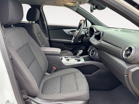 Used 2022 Chevrolet Blazer LT image 15