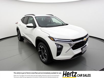 Used 2025 Chevrolet Trax LT