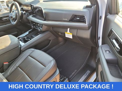 New 2026 Chevrolet Suburban High Country image 6