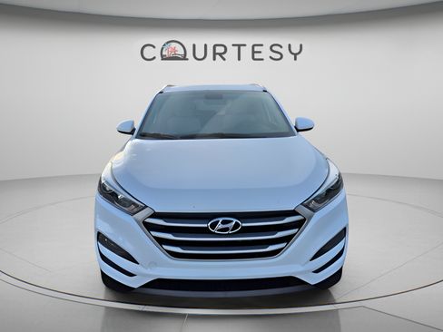 Used 2018 Hyundai Tucson SEL AWD/4WD image 8