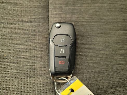 Used 2021 Ford F150 XL image 32