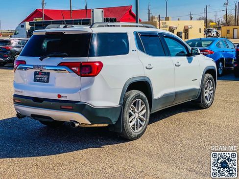 Used 2019 GMC Acadia SLE w/ LPO, Black Accent Package image 8