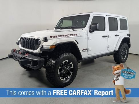 Used 2024 Jeep Wrangler Unlimited Rubicon AWD/4WD image 3