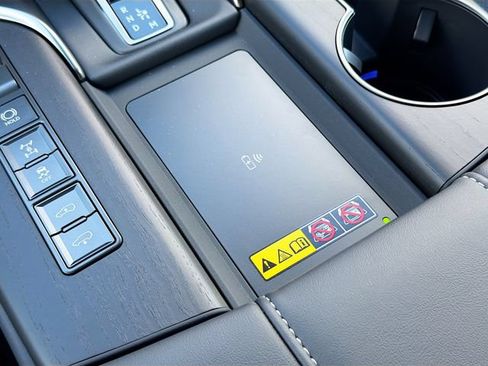 New 2026 Lexus LX 700h Luxury AWD/4WD image 33