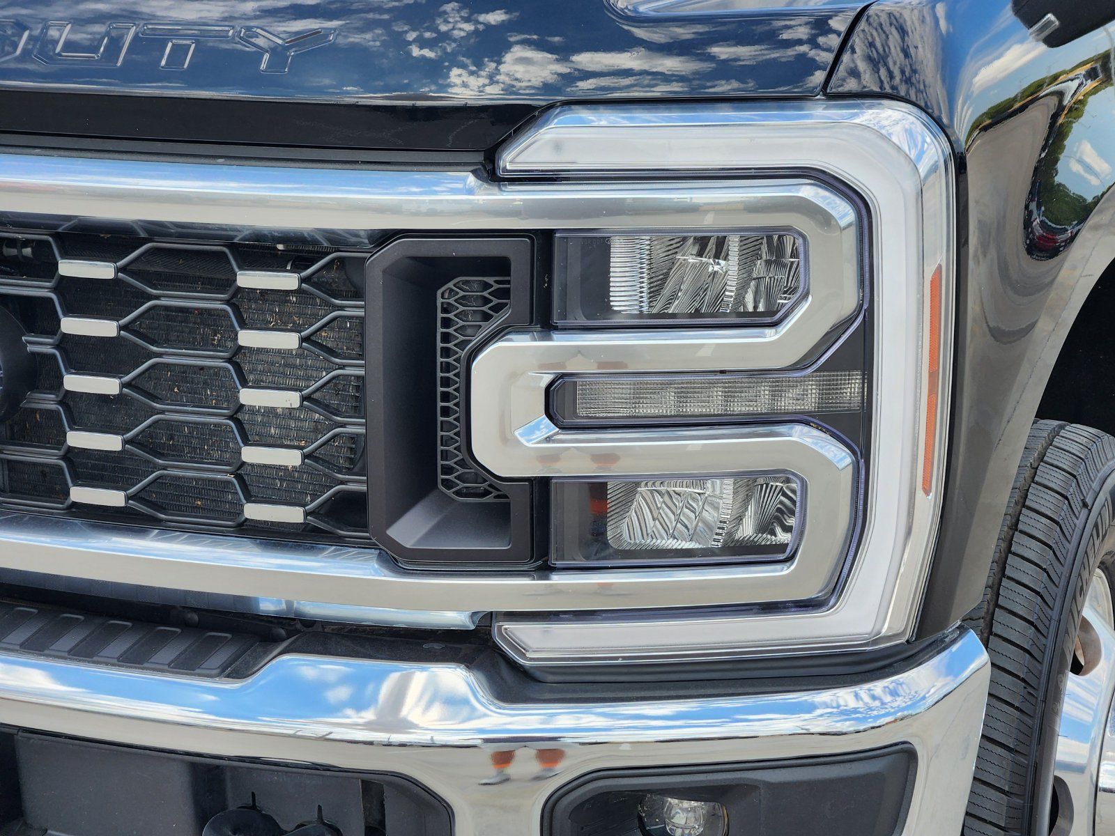 Certified 2024 Ford F350 Lariat w/ Lariat Ultimate Package AWD/4WD image 11