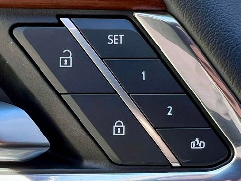 Used 2023 GMC Sierra 1500 Denali w/ Technology Package image 32