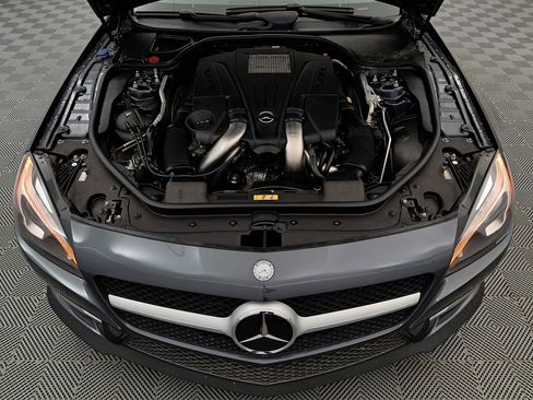 Used 2013 Mercedes-Benz SL 550 image 29