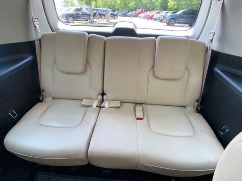 Used 2023 Nissan Armada Platinum w/ Captain's Chairs Package AWD/4WD image 35