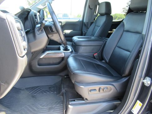 Used 2022 Chevrolet Silverado 1500 LT Trail Boss w/ LT Trail Boss Premium Package AWD/4WD image 18